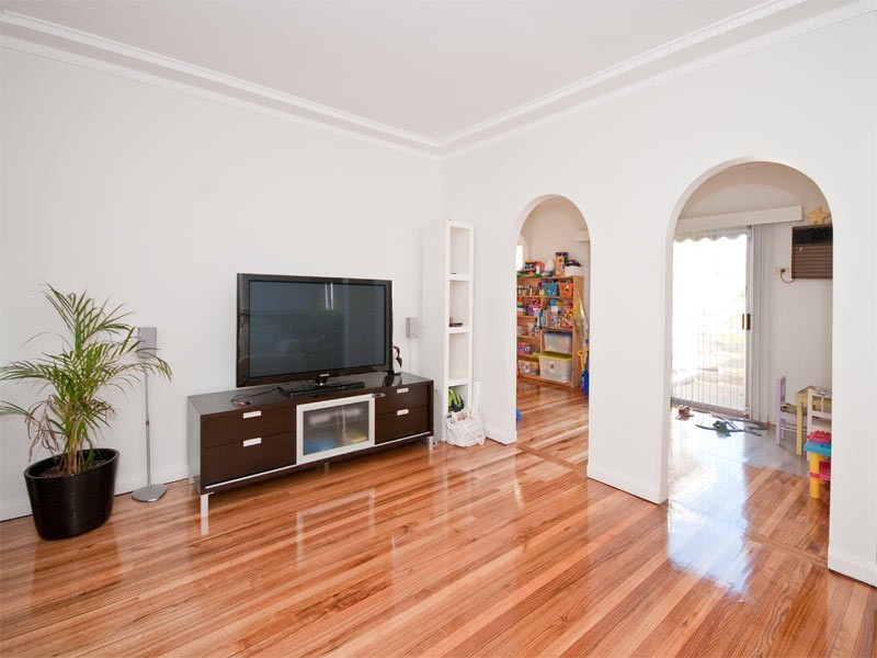 591 Elgar Road, Mont Albert North VIC 3129