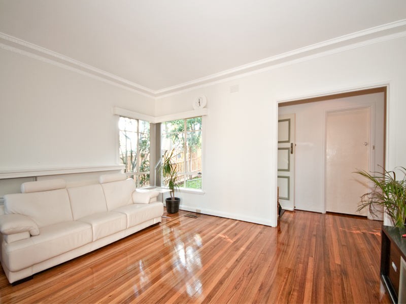 591 Elgar Road, Mont Albert North VIC 3129