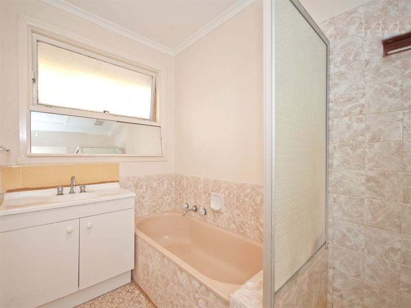 1/53 Lyndhurst Crescent, Box Hill North VIC 3129