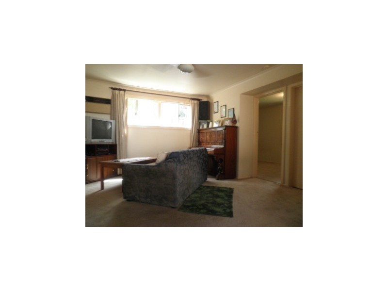 4 Burch Street, Blackburn North VIC 3130