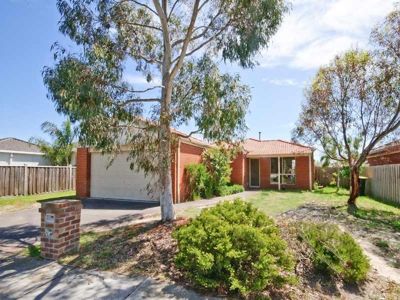 63  Greenwood Drive, Carrum Downs VIC 3201