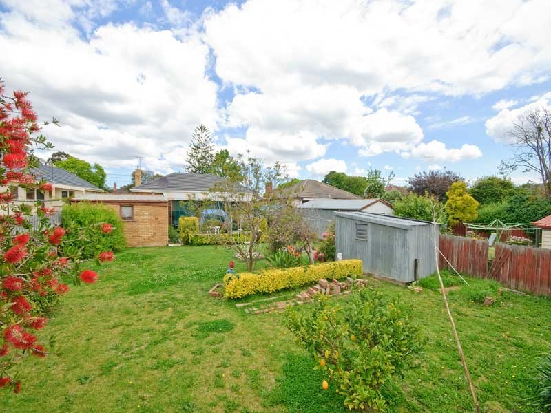24 Twyford Street, Box Hill North VIC 3129