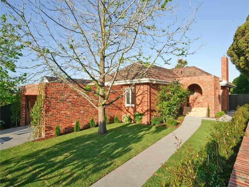 38 Rostrevor Parade, Mont Albert North VIC 3129