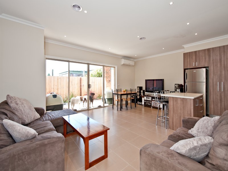 19 Tunstall Ave, Nunawading VIC 3131
