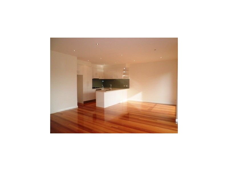 1B Ronald Street, Box Hill North VIC 3129