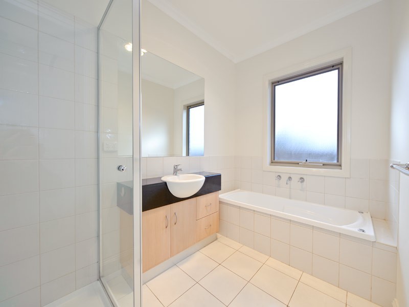 2/863 Station Street, Box Hill North VIC 3129