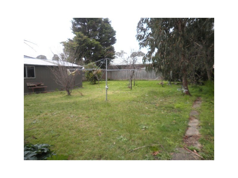 18 Nyanda Court, Croydon VIC 3136