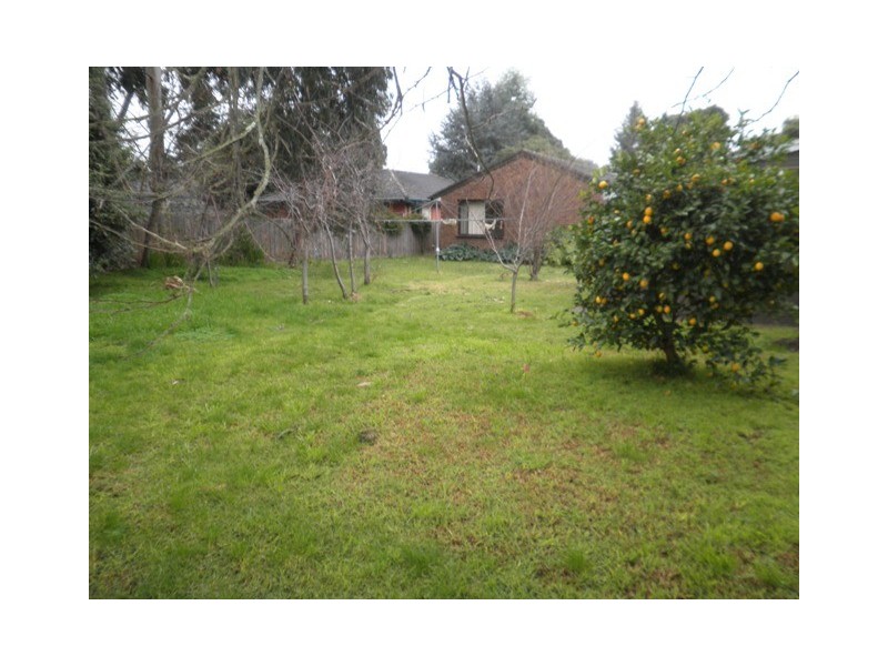 18 Nyanda Court, Croydon VIC 3136