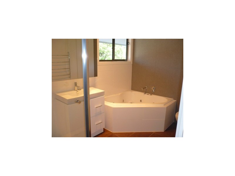 1B Dunloe Avenue, Mont Albert North VIC 3129