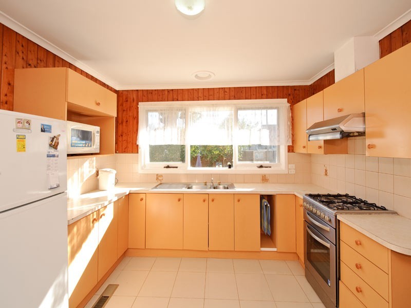 33 Toogoods Rise, Box Hill North VIC 3129