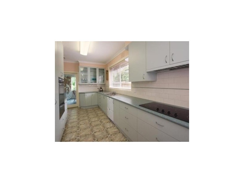 20 Sussex Street, Blackburn North VIC 3130