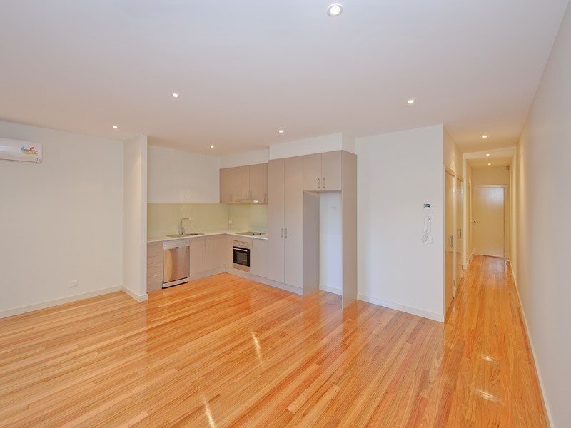 4/2 Minna Street, Blackburn VIC 3130