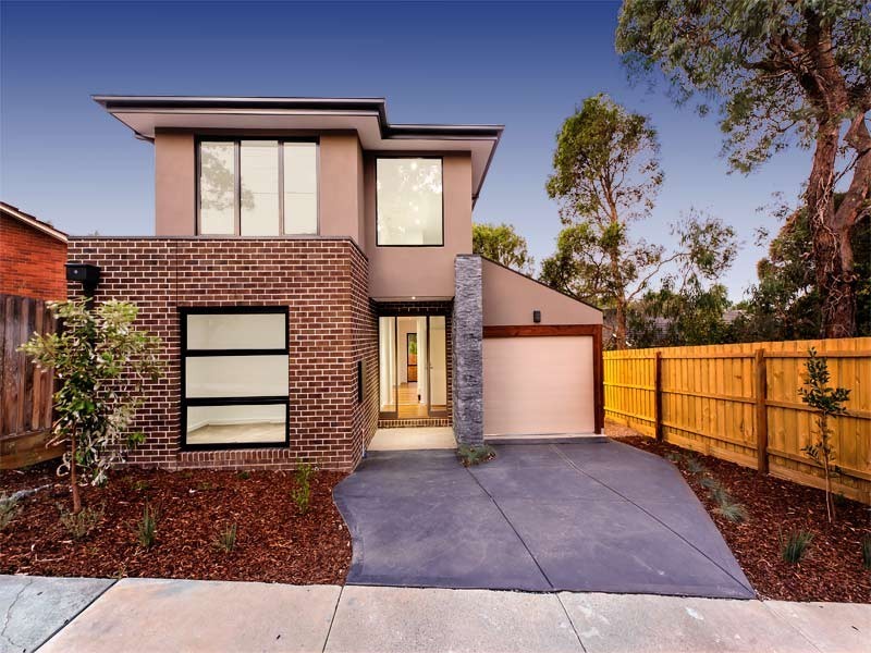 1a Tarrangower Avenue, Mitcham VIC 3132