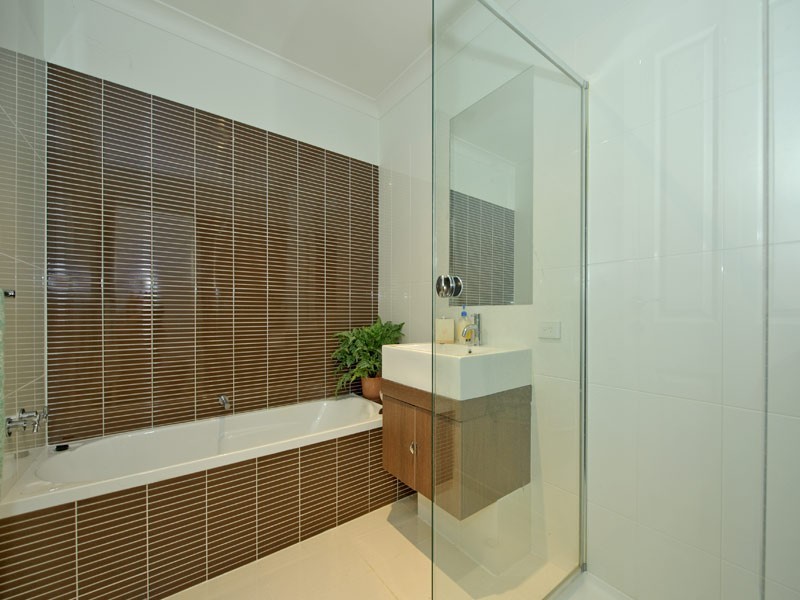 1 Papagee Lane, Box Hill North VIC 3129