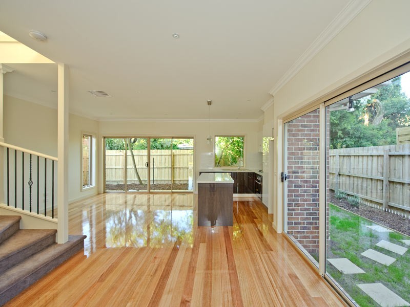 1a Bond Avenue, Blackburn South VIC 3130