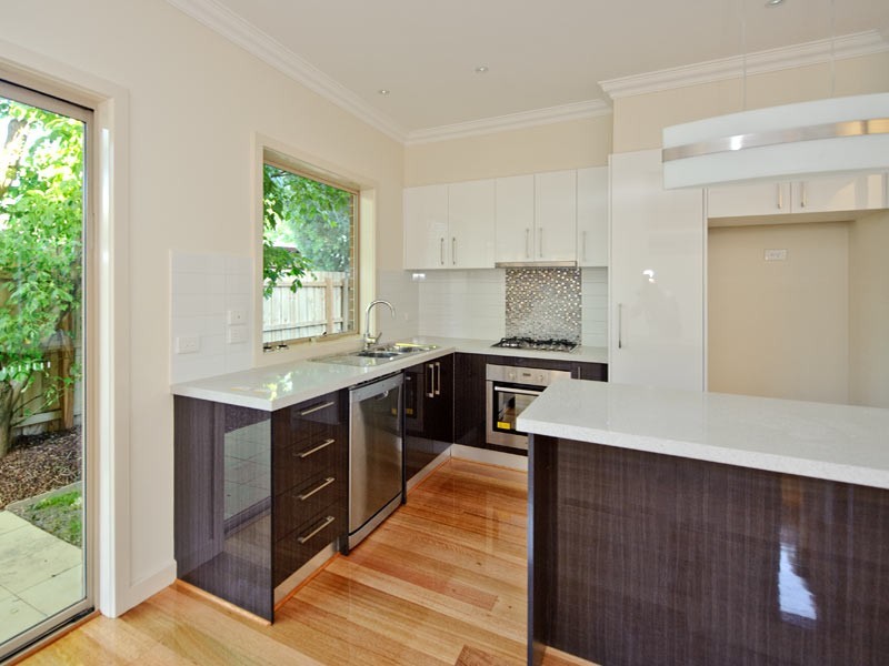 1a Bond Avenue, Blackburn South VIC 3130