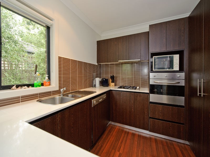 2 Papagee Lane, Box Hill North VIC 3129