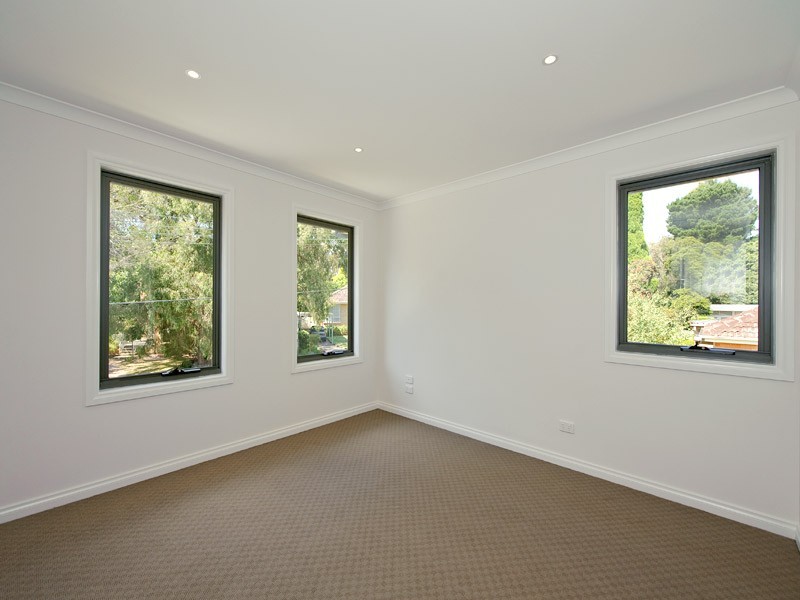 2a Fisher Street, Forest Hill VIC 3131