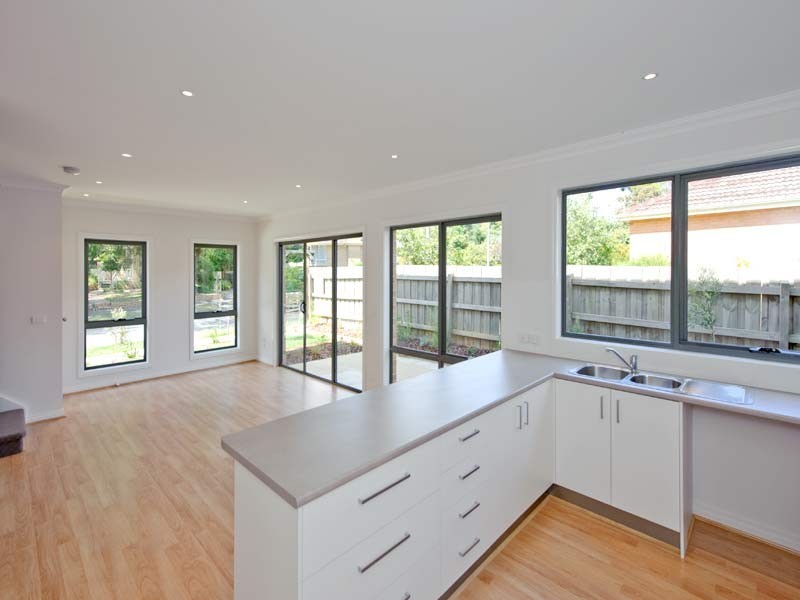 2a Fisher Street, Forest Hill VIC 3131