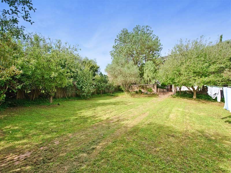 23 Frederick Street, Doncaster VIC 3108
