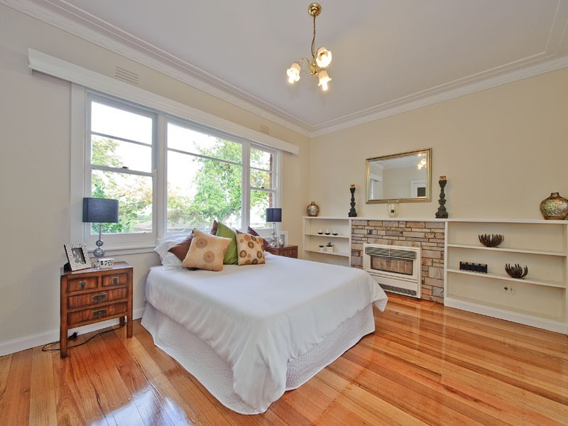 54 Haig Street, Box Hill South VIC 3128