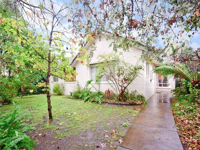 54 Wattle Valley Road, Canterbury VIC 3126