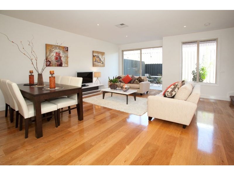 2/1129 Whitehorse Road, Box Hill VIC 3128
