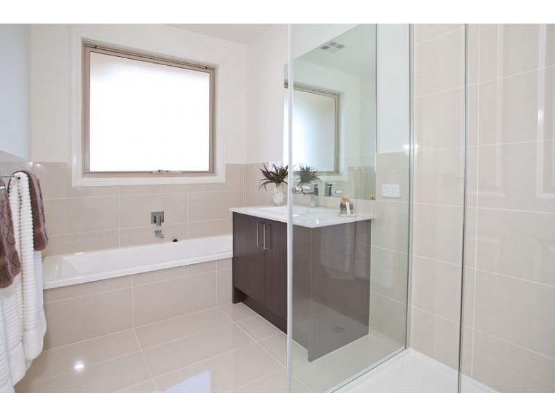 2/1129 Whitehorse Road, Box Hill VIC 3128