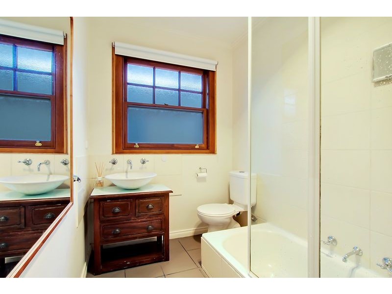 2 Opal Street, Forest Hill VIC 3131