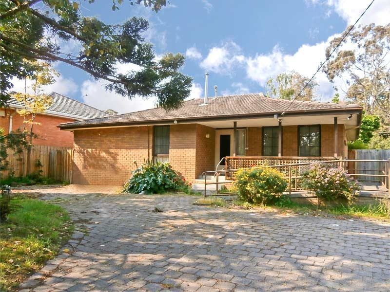 5 Mitchell Road, Mont Albert North VIC 3129