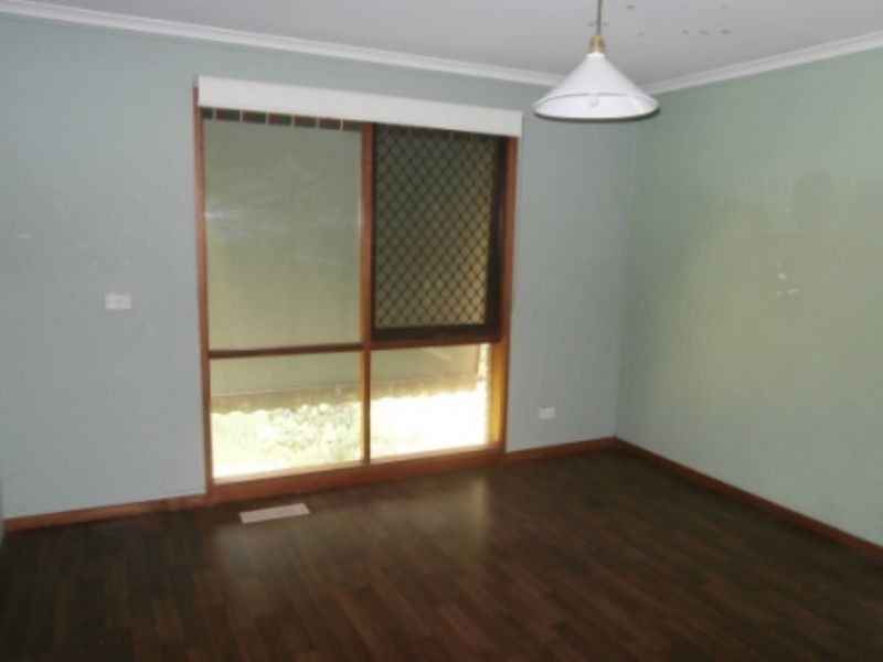 5 Mitchell Road, Mont Albert North VIC 3129