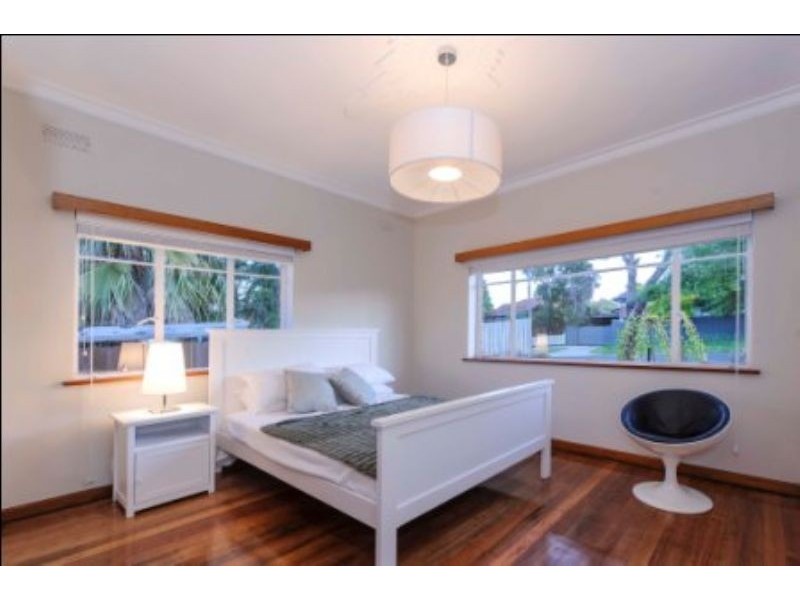 10 Clyde Street, Box Hill North VIC 3129