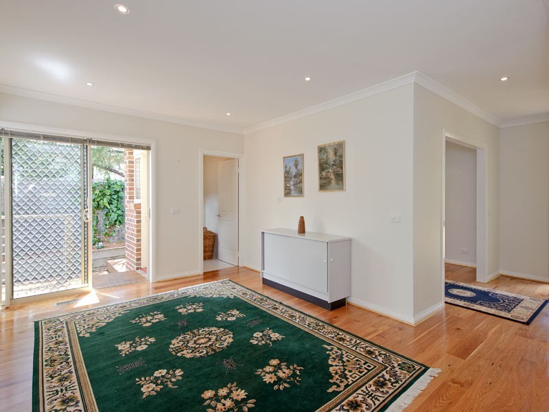 1/38 Linlithgow Street, Mitcham VIC 3132