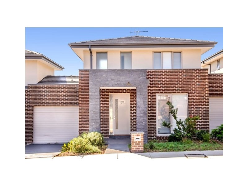 103 Woodhouse Grove, Box Hill North VIC 3129