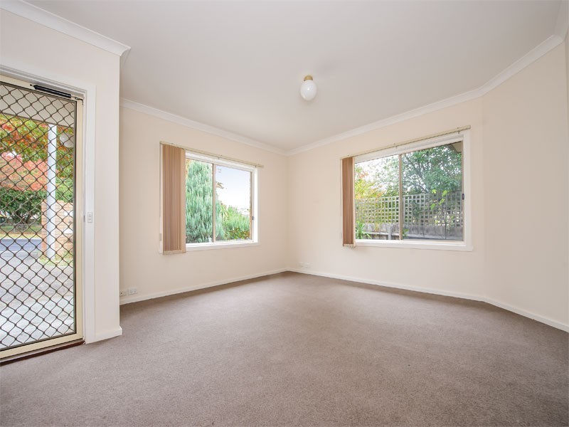 1 and 2/82 Thames Street, Box Hill VIC 3128