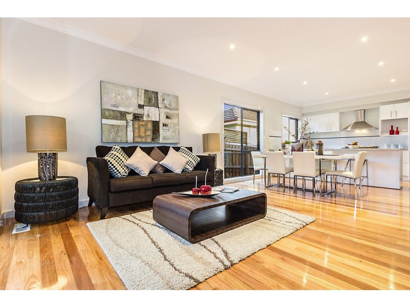 8a Vannam Drive, Ashwood VIC 3147