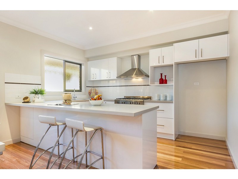 8a Vannam Drive, Ashwood VIC 3147