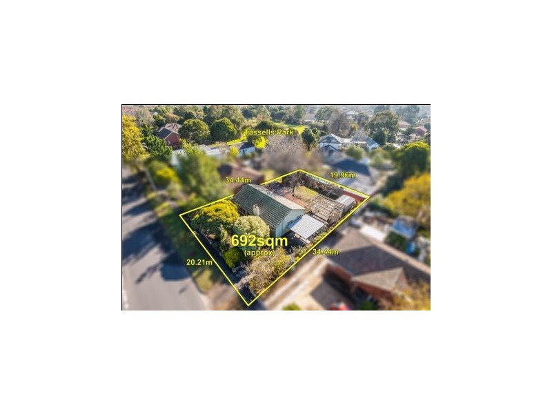 135 Woodhouse Grove, Box Hill North VIC 3129