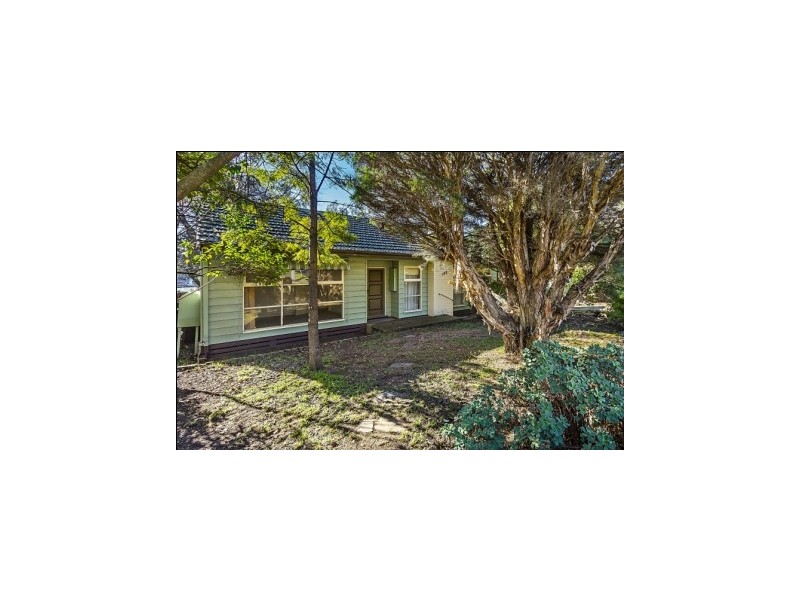 135 Woodhouse Grove, Box Hill North VIC 3129