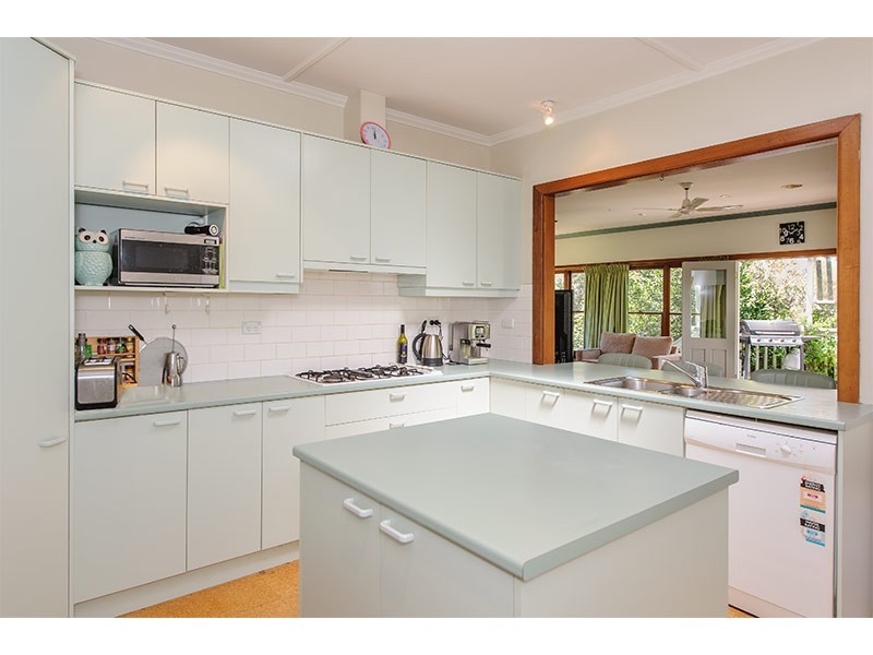 63 Broughton Road, Surrey Hills VIC 3127