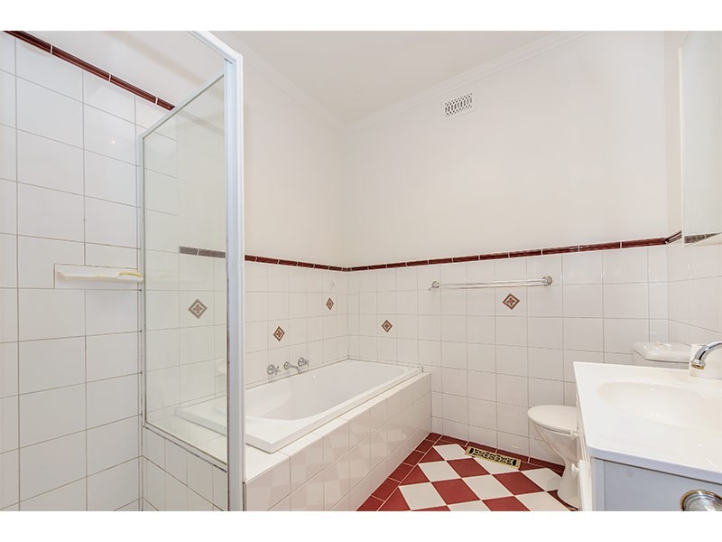 63 Broughton Road, Surrey Hills VIC 3127