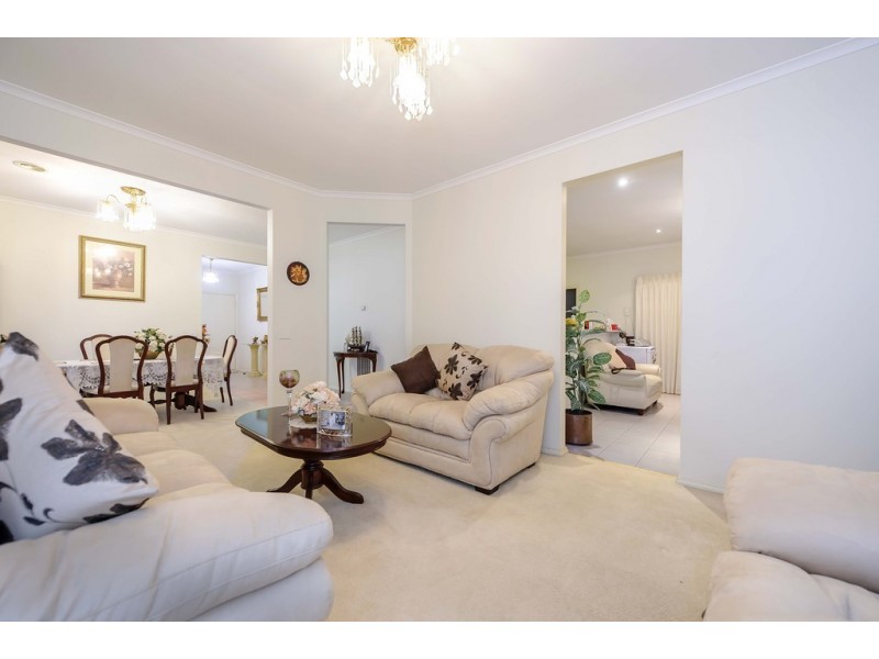 5 Shetland Close, Vermont South VIC 3133