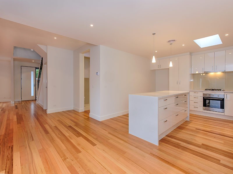 2/42 Birdwood Street, Box Hill South VIC 3128