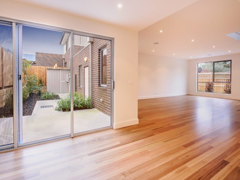 2/42 Birdwood Street, Box Hill South VIC 3128