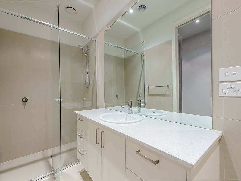 2/42 Birdwood Street, Box Hill South VIC 3128