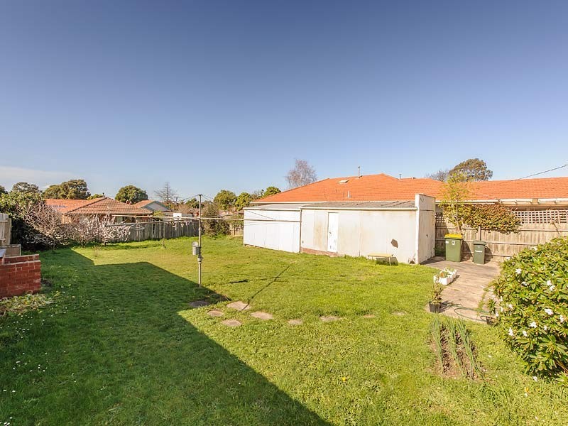 32 Clota Avenue, Box Hill VIC 3128