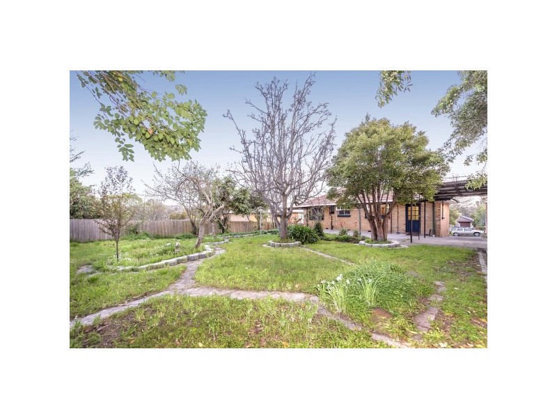 13 Spence st, Burwood VIC 3125