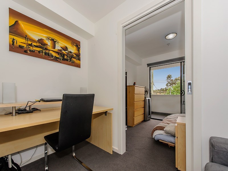 220/484 Elgar Road, Box Hill VIC 3128