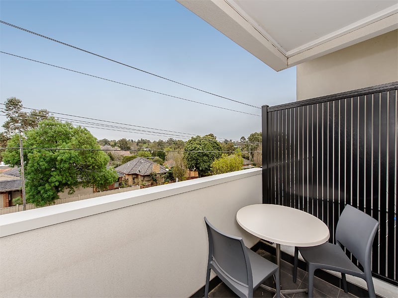 220/484 Elgar Road, Box Hill VIC 3128