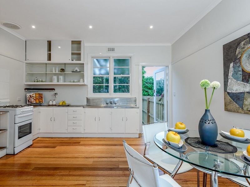 17 Birdwood Street, Box Hill South VIC 3128